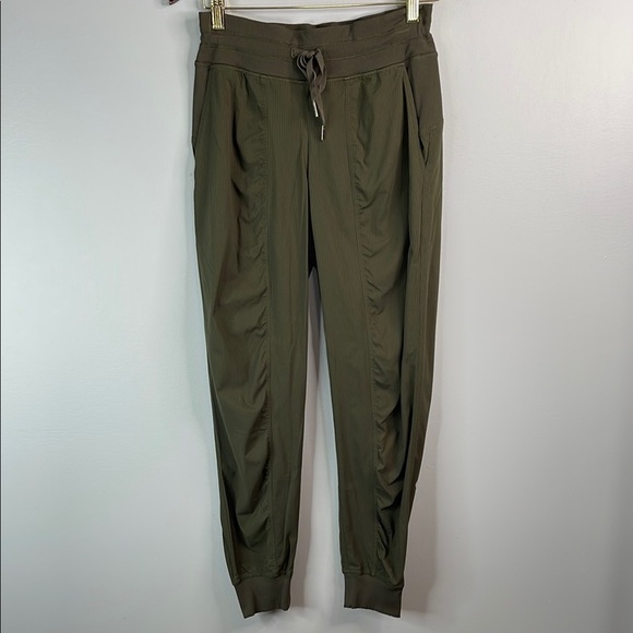 Lululemon Dance Studio Jogger 29" Dark Olive First Release Swift Fabric 6 *As Is - Picture 9 of 9